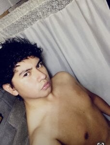 ContraryMomos Yo Pic 4