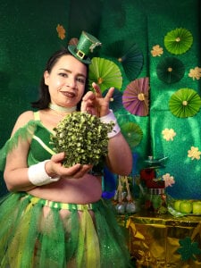 annie_wigg Happy San Patricio Pic 9