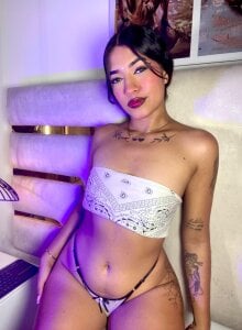 Baby_Naughty1- Public Pic