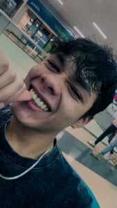 Mi sonrisa es linda? de SemerHott  3 photos