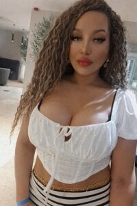 AylinMay Public Poză 3