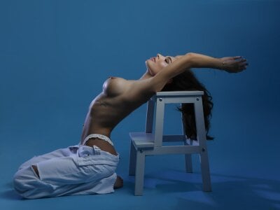 EsmeAinsley Blue Love Pic