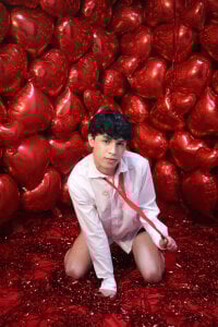 “That they love me like this, with kisses and without fear 💌” de Axel__Evans  4 Imagens