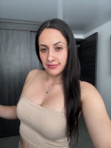 AlanaHot_xxx kullanıcısının 🤩 albümü -  3 fotoğraf