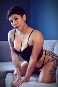 ZahaRoseee More for you 🩶 slika 9