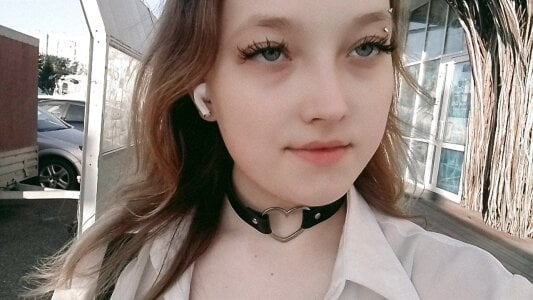 LauraKelley Public Pic 9