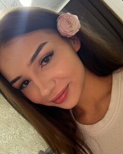 Kelly_Haren Public Pic 8