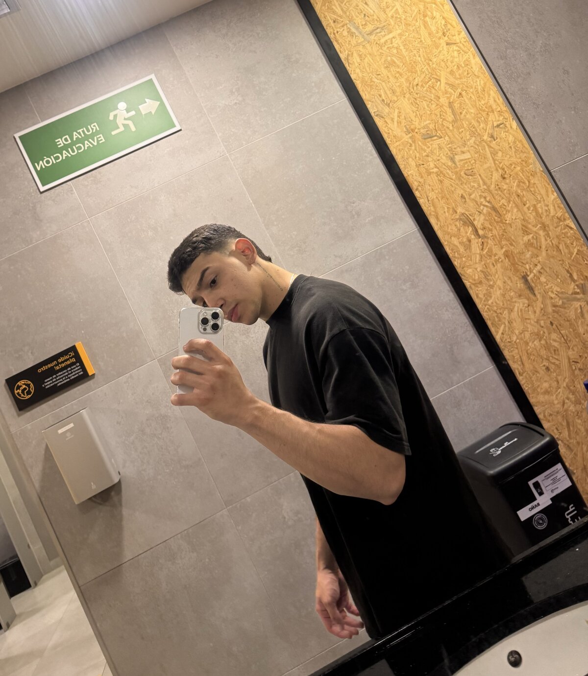 alex_cumfit1 adlı kullanıcının viral fotoğrafları:  2289