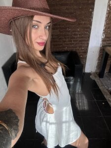 Chloe-Rae a part of me Pic 6