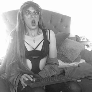 cutesweeetrobinsex is crazy cute rhobins Pic 9