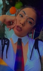 Good GIrl de Auri__  2 Imagens