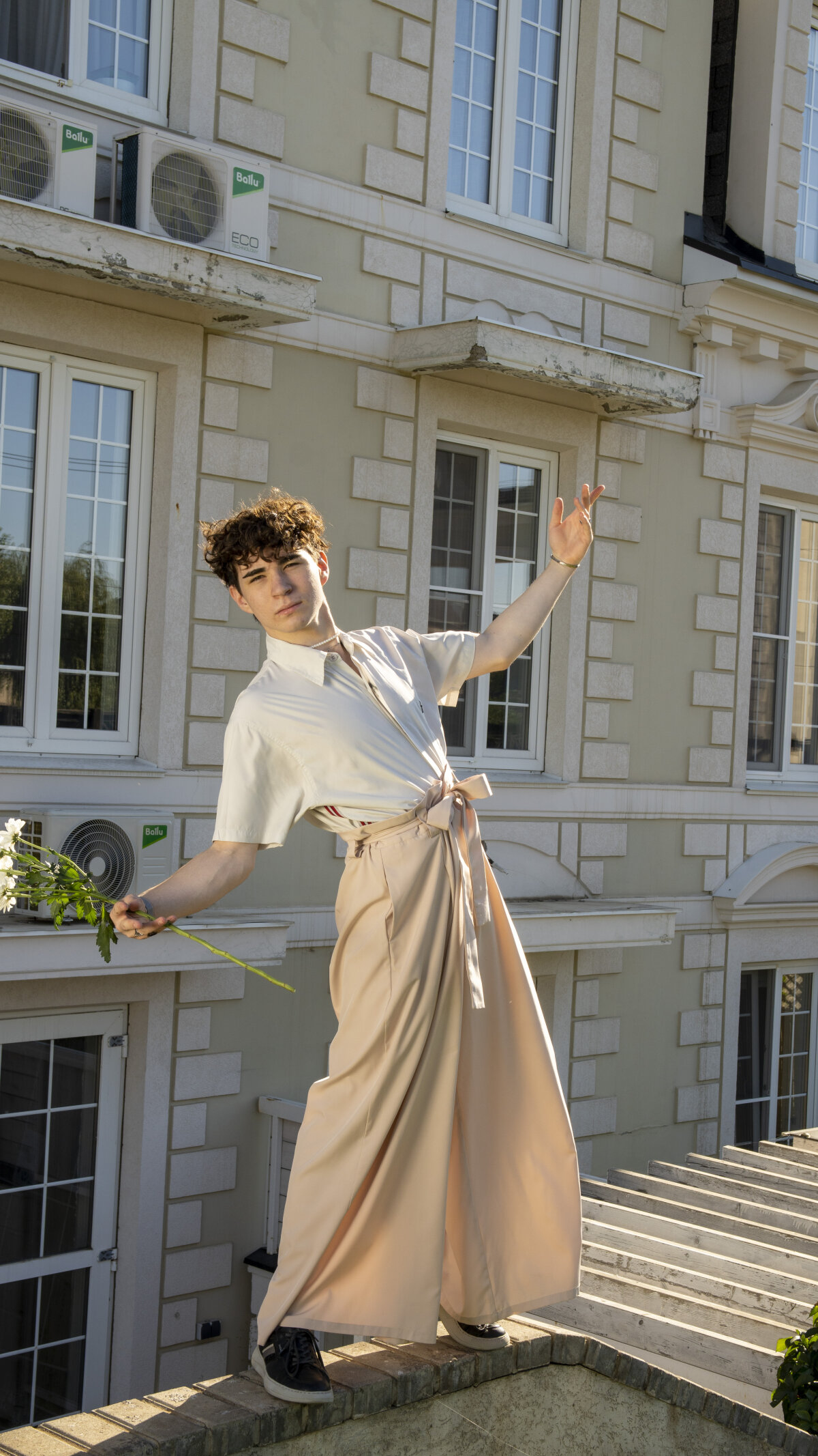 -MichaelWhite- Poză populară 939