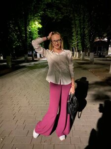 HelenLindsey Public Pic 5