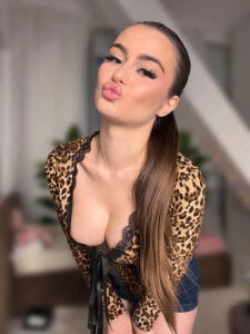 KaylaBray Public Hình 8