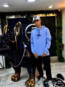 Public de Damon_Kovac  4 Imagens