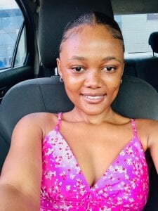 BrownRoxxane6 Public Immagine  3