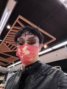 Mature-woman-and-boy Public Pic 7