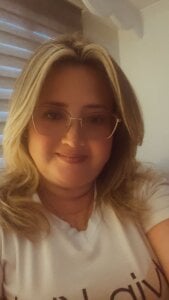 CurvyRosse_ Public Pic 3