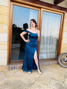 Erzsi-Moon elegant Pic