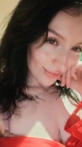 Victoria_Founta1n Public Pic 2