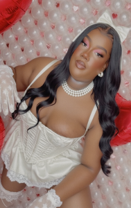 SweetCurvyRose Public Pic 2