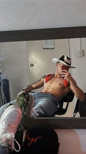 TOMAS_CONORのPublicの 3枚の写真