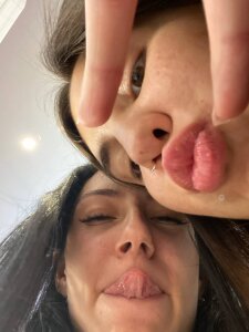 TayteEnderby kiss Pic 4