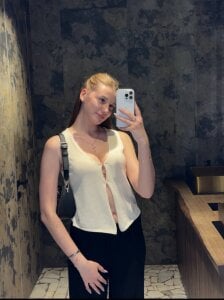 Bonnie_More Hot photo Pic