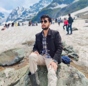 dhruv9413 Public Pic 3