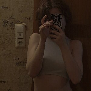 JenyHlop Public Pic 2