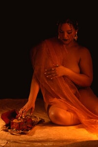 Anagreys Golden Pic 8