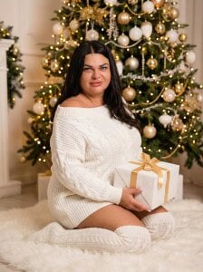 littleRikka Christmas Pic 3