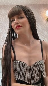 Cutie_orgasm In a black leather skirt Immagine  4