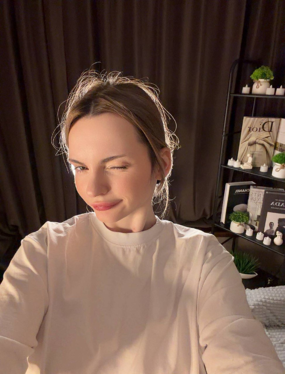 MaryFlare Public Foto