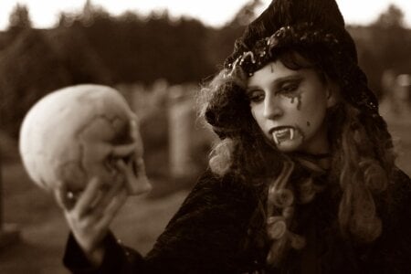 theaddisonphoenix Goth Cemetery Pic