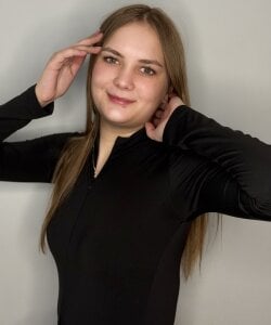 MindiFollman Public Pic