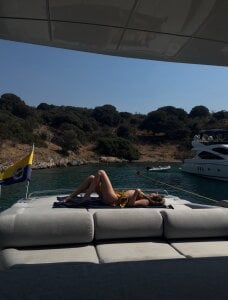 CassieRayss Public Pic