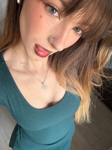 BeeutyLady53 do u like that? >_< Pic 4