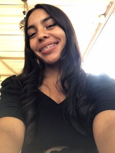 HotBella-- Public Pic 6