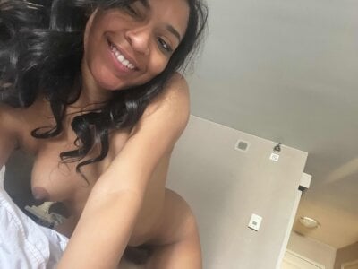 TiaFoxxx Public Pic