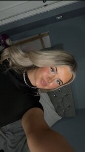 Blonde_Bunny Public Foto 8