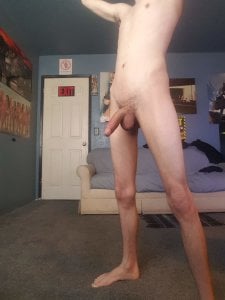 Kory Ayers Flashing big cock de Happier_Naked Foto 4