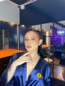 melodygirl__ LATTE 🧡 Pic 2