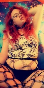 UpSetRedHead0018 Public Pic 5