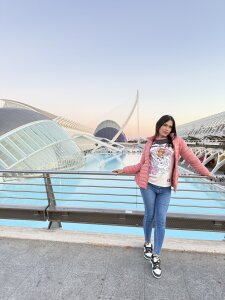 gianushi Gia en Europa Εικόνα 3