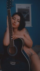 -EMILY_SWAN-MY GUITAR 💙💙 Bild