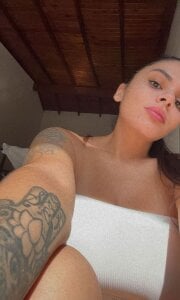 Vickyvalencia Public Pic 3