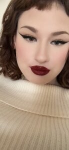 Melissa-Kiss Public Pic 2