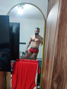 hs_alihn Public Pic 5