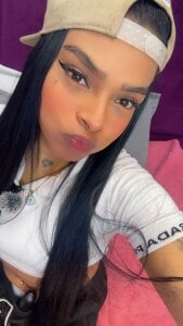 EmmaEbony_ “You make me blush every time you look at me 😳💞” Poză 7